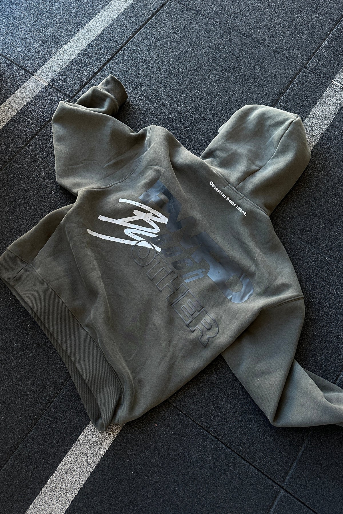 PWDR Hoodie SINNERS – oversized páros pulóver elölnézetben